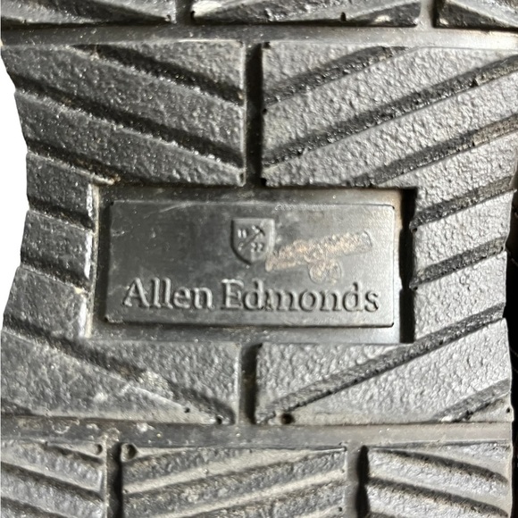 Allen Edmonds \